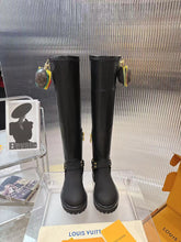 China Replica LV Women Shoes 182usd Only